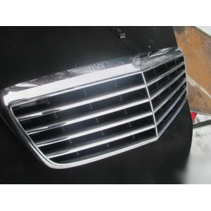 Mercedes W211 решетка радиатора рестайлинг